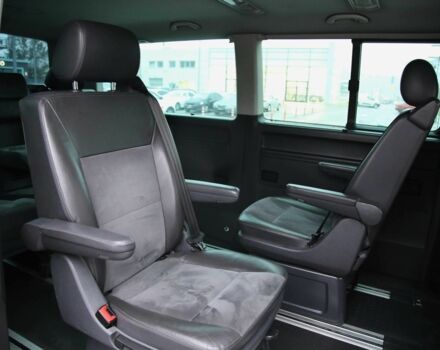 Белый Фольксваген Мультиван, объемом двигателя 2 л и пробегом 302 тыс. км за 23700 $, фото 8 на Automoto.ua