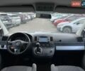 Білий Фольксваген Мультиван, об'ємом двигуна 1.98 л та пробігом 310 тис. км за 17999 $, фото 12 на Automoto.ua