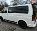 Белый Фольксваген Мультиван, объемом двигателя 1.98 л и пробегом 285 тыс. км за 15120 $, фото 3 на Automoto.ua
