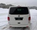 Белый Фольксваген Мультиван, объемом двигателя 2 л и пробегом 437 тыс. км за 13456 $, фото 1 на Automoto.ua