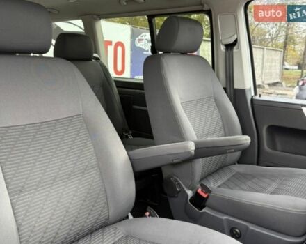 Белый Фольксваген Мультиван, объемом двигателя 2 л и пробегом 310 тыс. км за 17500 $, фото 7 на Automoto.ua