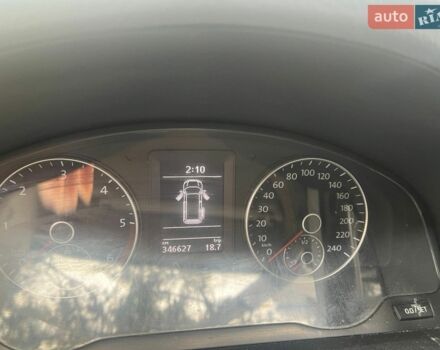 Белый Фольксваген Мультиван, объемом двигателя 1.98 л и пробегом 347 тыс. км за 16500 $, фото 13 на Automoto.ua