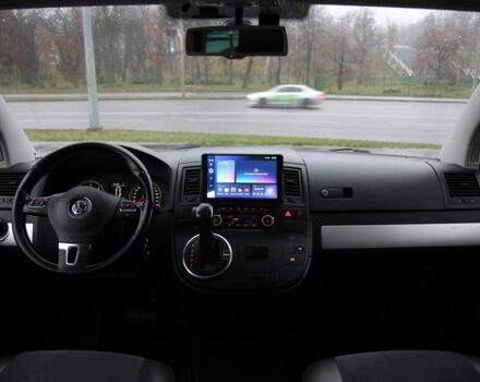 Белый Фольксваген Мультиван, объемом двигателя 2 л и пробегом 302 тыс. км за 23700 $, фото 11 на Automoto.ua