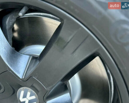 Белый Фольксваген Мультиван, объемом двигателя 1.97 л и пробегом 313 тыс. км за 26200 $, фото 8 на Automoto.ua