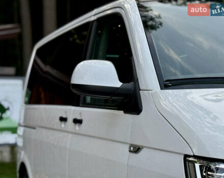 Белый Фольксваген Мультиван, объемом двигателя 1.97 л и пробегом 313 тыс. км за 26200 $, фото 2 на Automoto.ua