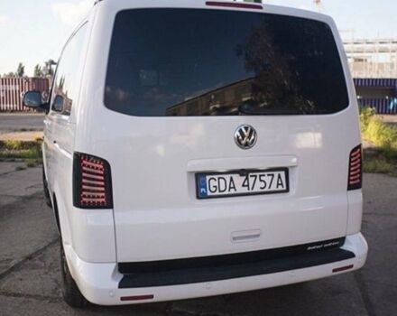 Белый Фольксваген Мультиван, объемом двигателя 2 л и пробегом 287 тыс. км за 18500 $, фото 7 на Automoto.ua