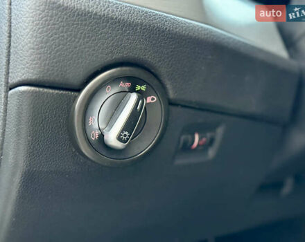 Белый Фольксваген Мультиван, объемом двигателя 1.97 л и пробегом 313 тыс. км за 26200 $, фото 36 на Automoto.ua