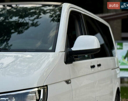 Белый Фольксваген Мультиван, объемом двигателя 1.97 л и пробегом 313 тыс. км за 26200 $, фото 1 на Automoto.ua