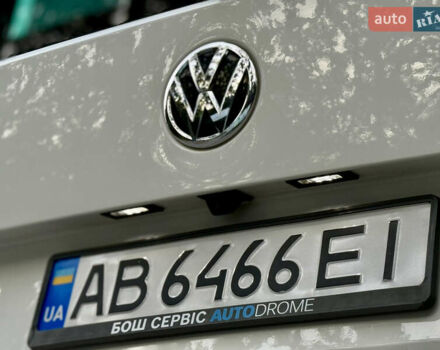 Белый Фольксваген Мультиван, объемом двигателя 1.97 л и пробегом 313 тыс. км за 26200 $, фото 29 на Automoto.ua