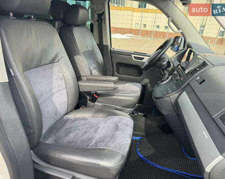 Білий Фольксваген Мультиван, об'ємом двигуна 1.97 л та пробігом 231 тис. км за 20500 $, фото 32 на Automoto.ua