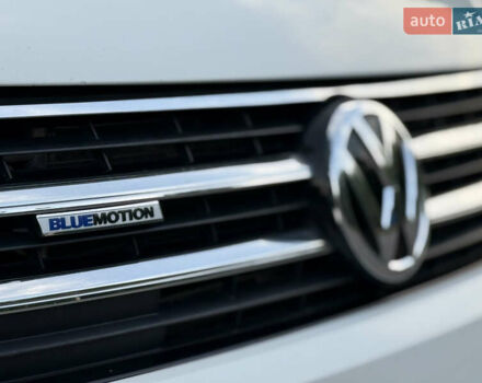 Белый Фольксваген Мультиван, объемом двигателя 1.97 л и пробегом 313 тыс. км за 26200 $, фото 15 на Automoto.ua