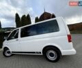 Білий Фольксваген Мультиван, об'ємом двигуна 2 л та пробігом 223 тис. км за 19999 $, фото 85 на Automoto.ua