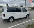Белый Фольксваген Мультиван, объемом двигателя 2 л и пробегом 190 тыс. км за 26100 $, фото 2 на Automoto.ua