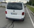 Белый Фольксваген Мультиван, объемом двигателя 2 л и пробегом 190 тыс. км за 26100 $, фото 1 на Automoto.ua