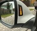 Білий Фольксваген Мультиван, об'ємом двигуна 1.98 л та пробігом 207 тис. км за 28900 $, фото 199 на Automoto.ua