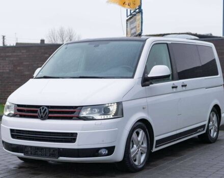 Белый Фольксваген Мультиван, объемом двигателя 2 л и пробегом 175 тыс. км за 9700 $, фото 2 на Automoto.ua