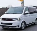 Белый Фольксваген Мультиван, объемом двигателя 2 л и пробегом 175 тыс. км за 9700 $, фото 2 на Automoto.ua