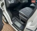 Білий Фольксваген Мультиван, об'ємом двигуна 1.98 л та пробігом 207 тис. км за 28900 $, фото 138 на Automoto.ua