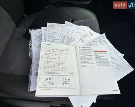 Білий Фольксваген Мультиван, об'ємом двигуна 1.98 л та пробігом 207 тис. км за 28900 $, фото 4 на Automoto.ua
