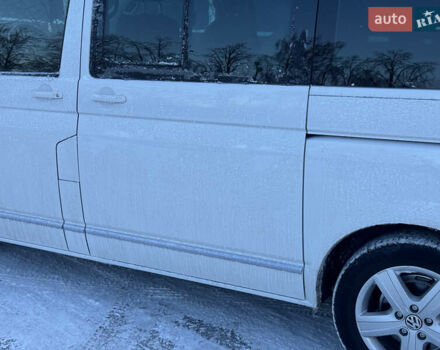 Белый Фольксваген Мультиван, объемом двигателя 2 л и пробегом 221 тыс. км за 26500 $, фото 5 на Automoto.ua