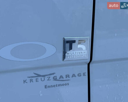 Белый Фольксваген Мультиван, объемом двигателя 2 л и пробегом 221 тыс. км за 26500 $, фото 15 на Automoto.ua