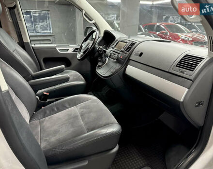 Белый Фольксваген Мультиван, объемом двигателя 1.97 л и пробегом 224 тыс. км за 35000 $, фото 14 на Automoto.ua