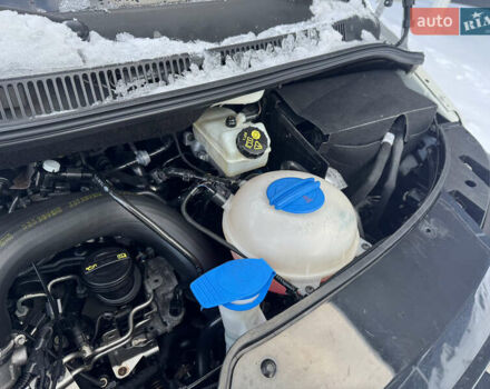 Белый Фольксваген Мультиван, объемом двигателя 2 л и пробегом 221 тыс. км за 26500 $, фото 76 на Automoto.ua