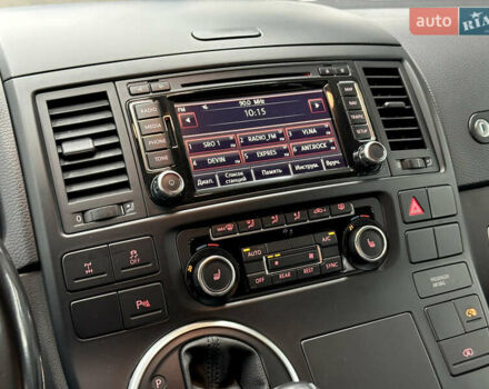 Белый Фольксваген Мультиван, объемом двигателя 1.97 л и пробегом 224 тыс. км за 35000 $, фото 27 на Automoto.ua