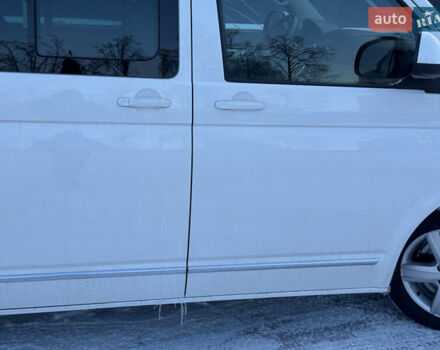 Белый Фольксваген Мультиван, объемом двигателя 2 л и пробегом 221 тыс. км за 26500 $, фото 24 на Automoto.ua