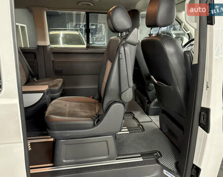 Белый Фольксваген Мультиван, объемом двигателя 1.97 л и пробегом 224 тыс. км за 35000 $, фото 20 на Automoto.ua