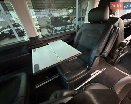 Белый Фольксваген Мультиван, объемом двигателя 2 л и пробегом 230 тыс. км за 36900 $, фото 25 на Automoto.ua