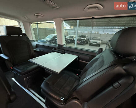 Белый Фольксваген Мультиван, объемом двигателя 2 л и пробегом 230 тыс. км за 36900 $, фото 26 на Automoto.ua