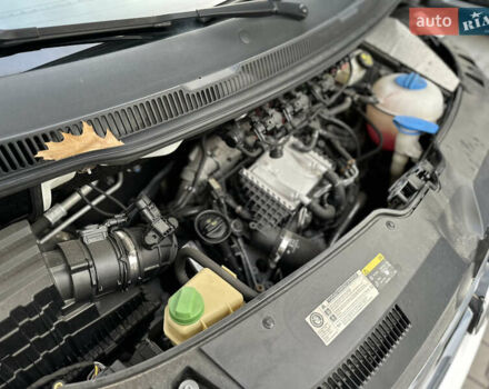 Белый Фольксваген Мультиван, объемом двигателя 2 л и пробегом 230 тыс. км за 36900 $, фото 35 на Automoto.ua