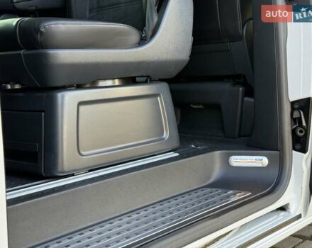 Белый Фольксваген Мультиван, объемом двигателя 1.98 л и пробегом 225 тыс. км за 34999 $, фото 32 на Automoto.ua