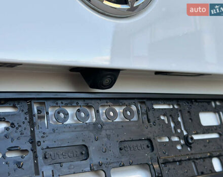 Белый Фольксваген Мультиван, объемом двигателя 2 л и пробегом 230 тыс. км за 36900 $, фото 11 на Automoto.ua