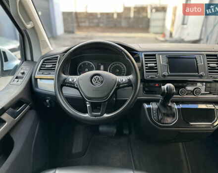 Белый Фольксваген Мультиван, объемом двигателя 2 л и пробегом 230 тыс. км за 36900 $, фото 19 на Automoto.ua