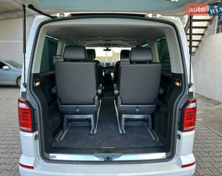 Белый Фольксваген Мультиван, объемом двигателя 2 л и пробегом 230 тыс. км за 36900 $, фото 20 на Automoto.ua