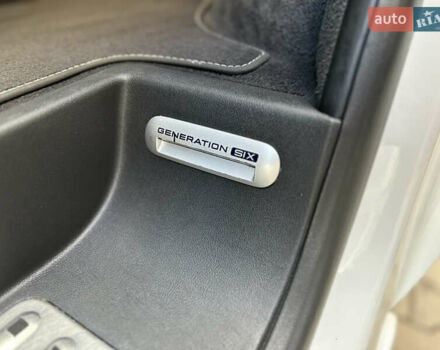 Белый Фольксваген Мультиван, объемом двигателя 2 л и пробегом 230 тыс. км за 36900 $, фото 30 на Automoto.ua