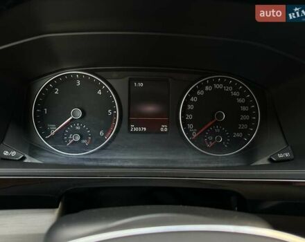 Белый Фольксваген Мультиван, объемом двигателя 2 л и пробегом 230 тыс. км за 36900 $, фото 33 на Automoto.ua