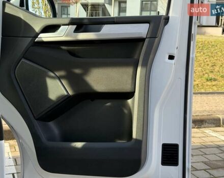 Белый Фольксваген Мультиван, объемом двигателя 1.98 л и пробегом 225 тыс. км за 34999 $, фото 46 на Automoto.ua