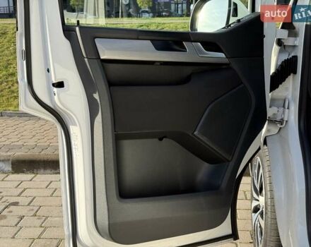 Белый Фольксваген Мультиван, объемом двигателя 1.98 л и пробегом 225 тыс. км за 34999 $, фото 45 на Automoto.ua