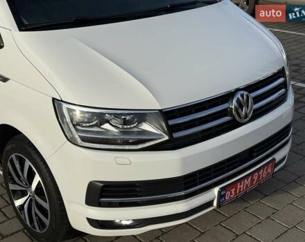 Белый Фольксваген Мультиван, объемом двигателя 1.98 л и пробегом 225 тыс. км за 34999 $, фото 7 на Automoto.ua