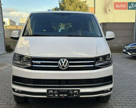 Белый Фольксваген Мультиван, объемом двигателя 2 л и пробегом 230 тыс. км за 36900 $, фото 2 на Automoto.ua