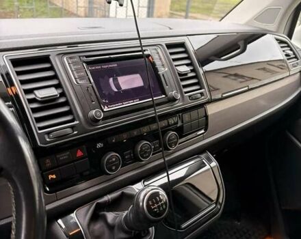 Білий Фольксваген Мультиван, об'ємом двигуна 1.97 л та пробігом 355 тис. км за 28700 $, фото 11 на Automoto.ua