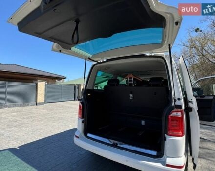 Білий Фольксваген Мультиван, об'ємом двигуна 1.97 л та пробігом 359 тис. км за 28000 $, фото 14 на Automoto.ua