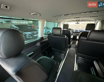 Белый Фольксваген Мультиван, объемом двигателя 2 л и пробегом 230 тыс. км за 36900 $, фото 22 на Automoto.ua