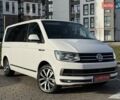 Белый Фольксваген Мультиван, объемом двигателя 1.98 л и пробегом 225 тыс. км за 34999 $, фото 3 на Automoto.ua