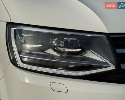 Белый Фольксваген Мультиван, объемом двигателя 1.98 л и пробегом 225 тыс. км за 34999 $, фото 15 на Automoto.ua