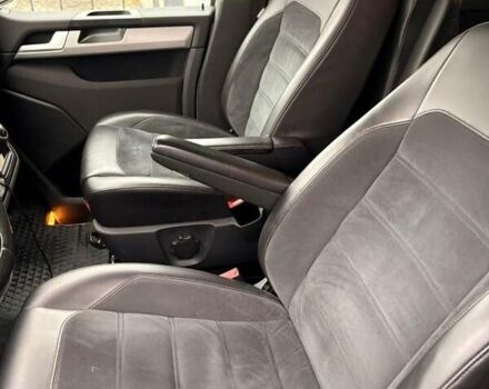 Білий Фольксваген Мультиван, об'ємом двигуна 1.97 л та пробігом 355 тис. км за 28700 $, фото 10 на Automoto.ua