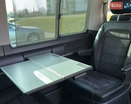 Белый Фольксваген Мультиван, объемом двигателя 1.98 л и пробегом 225 тыс. км за 34999 $, фото 30 на Automoto.ua